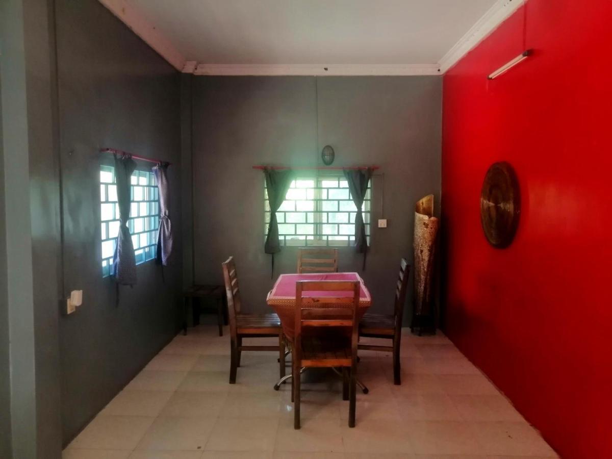 Tortuga Guesthouse กำปอต ภายนอก รูปภาพ