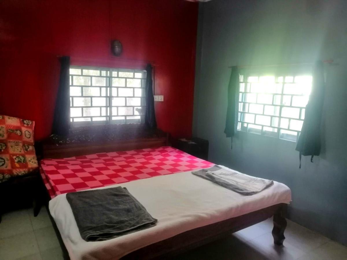 Tortuga Guesthouse กำปอต ภายนอก รูปภาพ